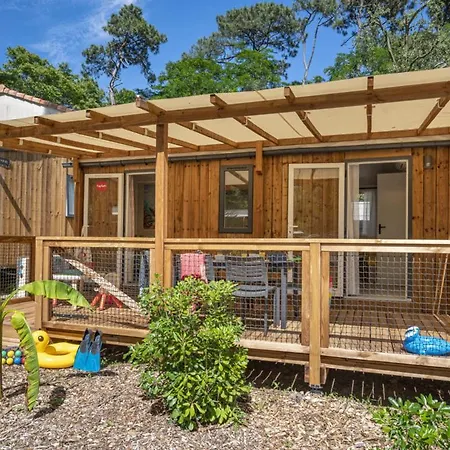 Vakantiepark Zeumersehof Voorthuizen Exterior photo